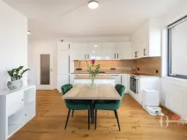 Prodej bytu 2+kk, Horoměřice, Karla IV., 55 m2