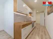 Prodej bytu 2+1, Hranice, U pošty, 61 m2