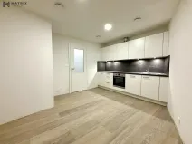 Pronájem bytu 2+1, Praha - Libeň, Zenklova, 74 m2