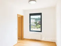 Pronájem bytu 2+kk, Praha - Karlín, Sokolova, 40 m2