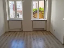 Pronájem bytu 2+kk, Třebíč, Karlovo nám., 46 m2