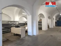 Pronájem obchodního prostoru, Opava, Vančurova, 500 m2