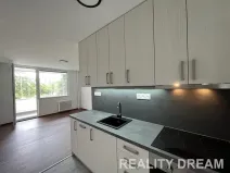 Pronájem bytu 2+kk, Praha - Prosek, Prosecká, 40 m2