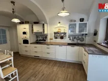Prodej rodinného domu, Černovice, Dobešovská, 300 m2