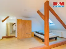 Pronájem atypického bytu, Sokolov, Staré náměstí, 200 m2