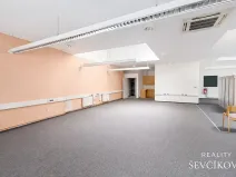 Pronájem komerční nemovitosti, Hradec Králové, Zemědělská, 695 m2