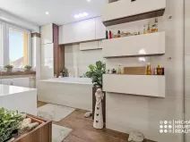 Prodej bytu 2+kk, Ostrava, Vrázova, 79 m2