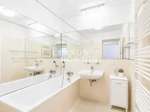 Pronájem bytu 2+kk, Praha - Žižkov, Žižkovo náměstí, 61 m2