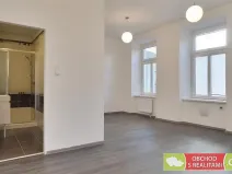 Pronájem bytu 1+kk, Praha - Karlín, Sokolovská, 37 m2