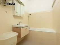 Pronájem bytu 1+1, Praha - Kobylisy, Jelínkova, 33 m2