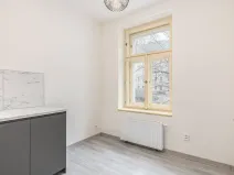 Pronájem bytu 2+kk, Praha - Vršovice, Košická, 29 m2
