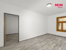 Pronájem bytu 3+1, Heřmanův Městec, náměstí Míru, 75 m2