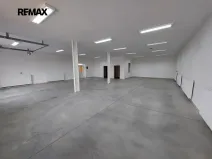 Pronájem obchodního prostoru, Slavkov u Brna, 200 m2
