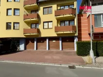 Pronájem garážového stání, Hradec Králové, Pospíšilova, 26 m2