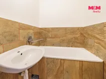 Prodej bytu 2+1, Plesná, 5. května, 50 m2