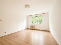 Pronájem bytu 2+1, Karlovy Vary, Plešivecká, 52 m2
