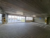 Pronájem garážového stání, Praha - Černý Most, Bryksova, 13 m2