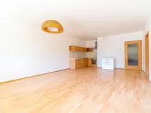 Pronájem bytu 2+kk, Praha - Strašnice, Gutova, 65 m2
