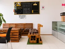 Pronájem obchodního prostoru, Kladno, náměstí starosty Pavla, 153 m2