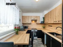 Prodej bytu 3+1, Červený Újezd, U Okálu, 62 m2