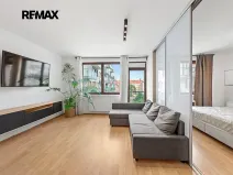 Prodej bytu 2+kk, Praha - Holešovice, Osadní, 54 m2