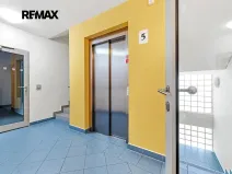 Prodej bytu 2+kk, Praha - Holešovice, Osadní, 54 m2