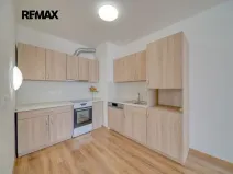 Pronájem bytu 2+kk, Velký Osek, U hřiště, 60 m2