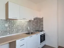 Pronájem bytu 2+1, Klášterec nad Ohří, Václava Řezáče, 57 m2