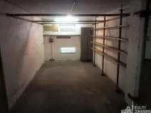 Pronájem garážového stání, Praha - Podolí, Kubištova, 16 m2