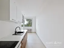 Prodej bytu 2+1, Tábor, Jesenského, 64 m2