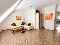 Prodej bytu 3+1, Karlovy Vary, Vřídelní, 74 m2