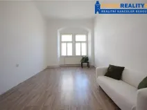 Pronájem kanceláře, Beroun, Husovo nám., 27 m2