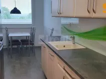 Pronájem bytu 3+1, Praha - Petrovice, Rezlerova, 73 m2