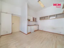Prodej bytu 1+kk, Plzeň - Doubravka, Školní, 20 m2