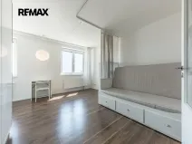 Pronájem bytu 1+kk, Klecany, V Honech, 30 m2