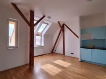 Pronájem bytu 1+1, Praha - Žižkov, Roháčova, 60 m2