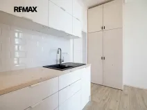 Prodej bytu 1+kk, Vráž, Nad Loděnicí, 28 m2