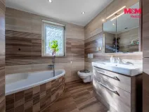 Prodej rodinného domu, Karlovy Vary - Doubí, Nová, 100 m2