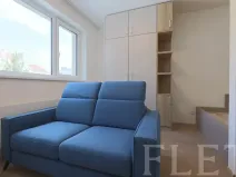 Pronájem bytu 1+kk, Praha - Holešovice, V háji, 30 m2