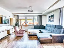 Prodej rodinného domu, Hovorany, 220 m2