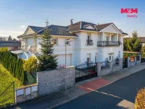 Prodej rodinného domu, Šestajovice, U Váhy, 356 m2