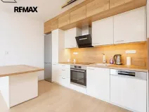 Prodej bytu 2+kk, Jince, Zborovská, 45 m2