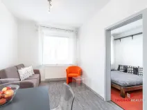 Prodej bytu 2+kk, Hradec Králové - Třebeš, Svatojánská, 34 m2