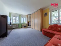 Prodej bytu 3+1, Karlovy Vary, Jiráskova, 74 m2