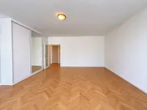 Pronájem bytu 2+1, Praha - Kobylisy, Březiněveská, 80 m2