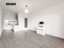 Pronájem bytu 2+kk, Kladno, Benediktínská, 50 m2