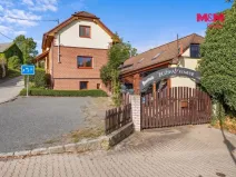 Prodej restaurace, Dolní Břežany, Mezi Křižovatkami, 128 m2