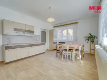 Pronájem rodinného domu, Dlažov, 223 m2
