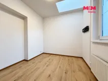 Pronájem bytu 2+kk, Kladno, Osvoboz. pol. vězňů, 26 m2