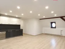 Pronájem bytu 3+kk, Šternberk, náměstí Svobody, 75 m2
